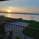 Kati Villa-beach Lägenhet *
